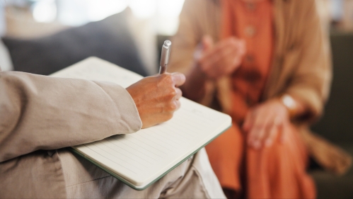 Image of doctor consulting with patient