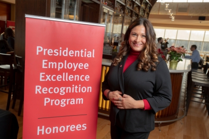 Sasha Taner, Gateway Award recipient recognizing service to students 