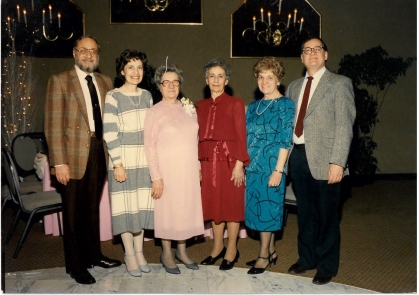 Members of the Barile family, left to right, are Michael, Jeanine, Mary, Stella, Jay, and Frank, January 5, 1986.